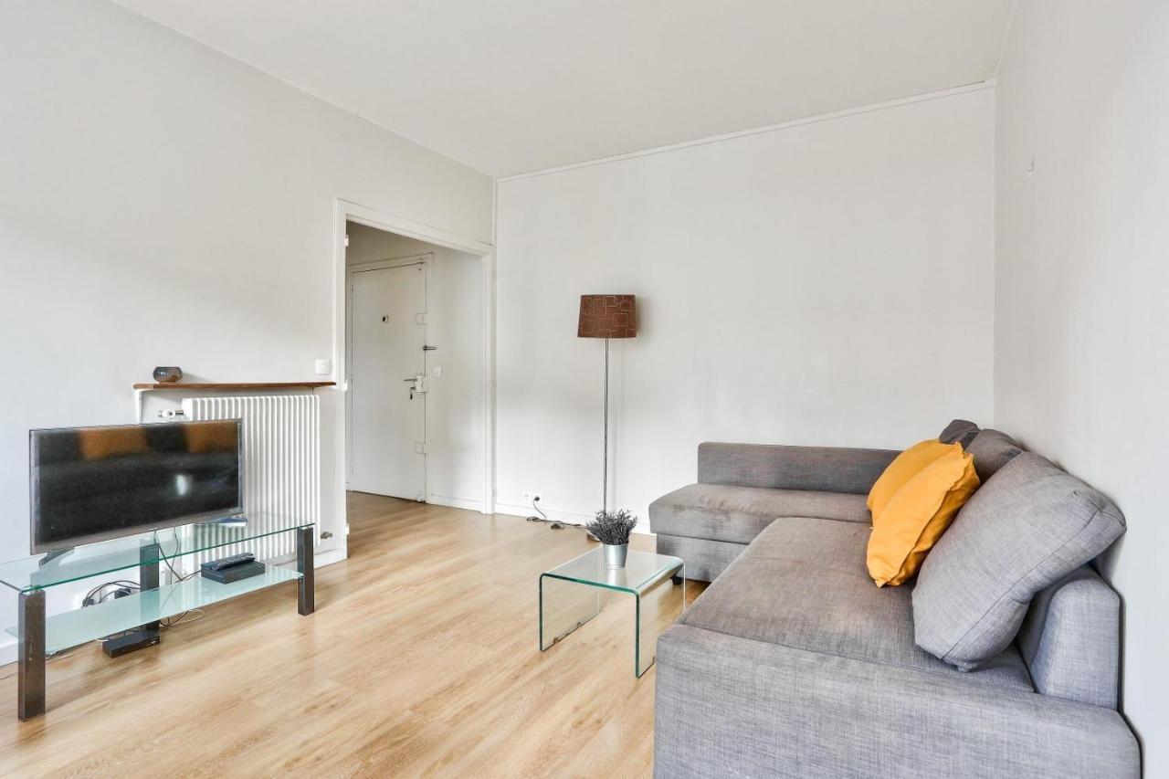 Appartement Quartier Tour Eiffel Parc Du Champ-De-Mars パリ エクステリア 写真