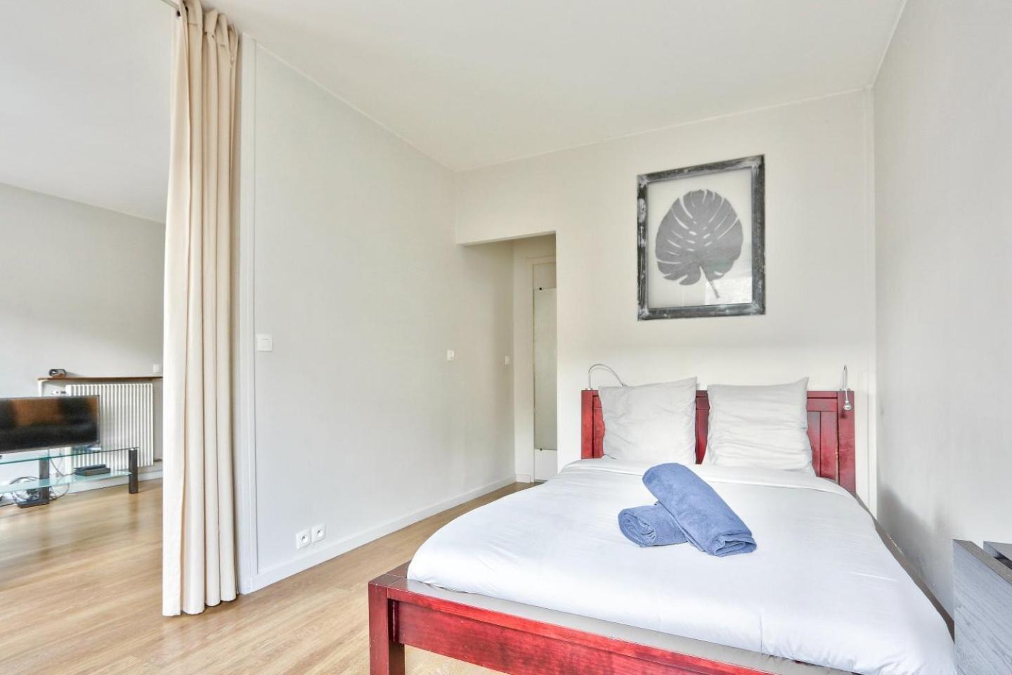 Appartement Quartier Tour Eiffel Parc Du Champ-De-Mars パリ エクステリア 写真